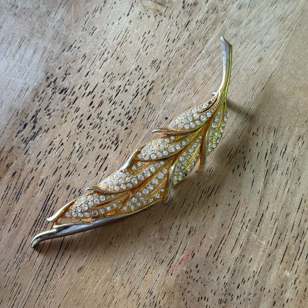 Vintage 60’s Brooch